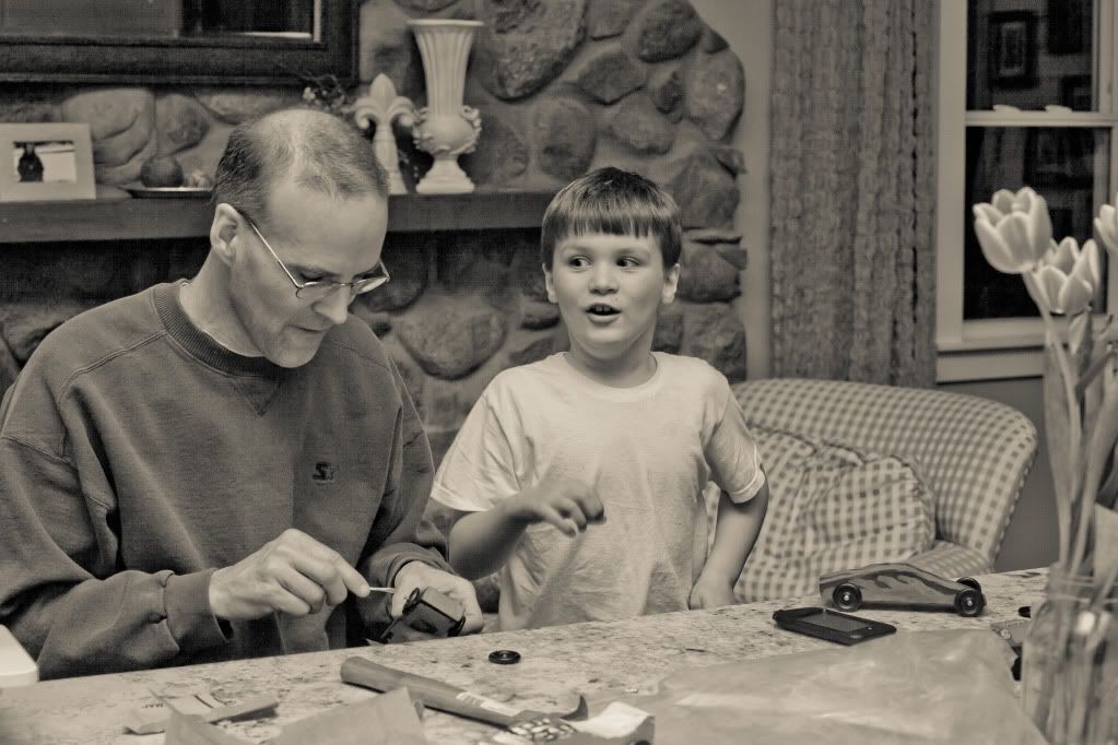 Pinewood Derby: Preparing for race day