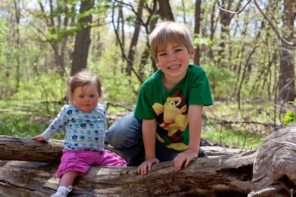 Forest Preserve in Palos Park, IL: enjoying time with the kids