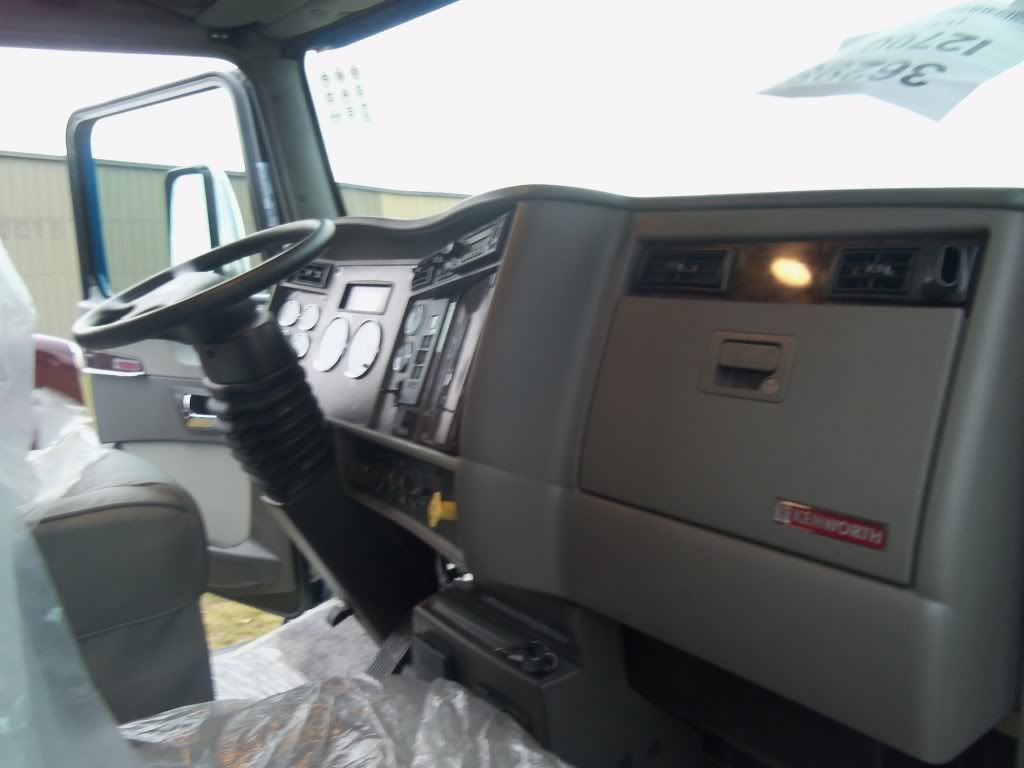 Bentz Kenworth Cab Modification photo 100_0856.jpg
