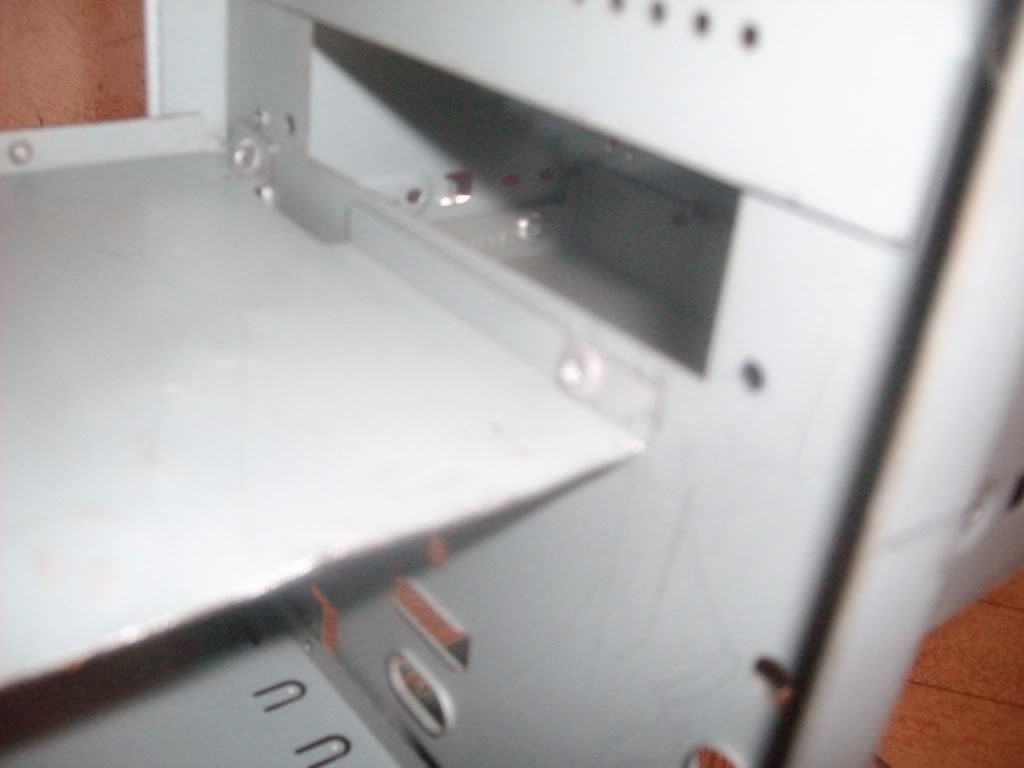 Mini estanteria con Cpu viejo - Taringa!