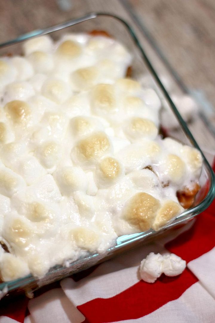 Looking for a tasty Christmas side dish recipe that will have your guests begging for more? Check out this easy Candied Sweet Potato Casserole recipe!
