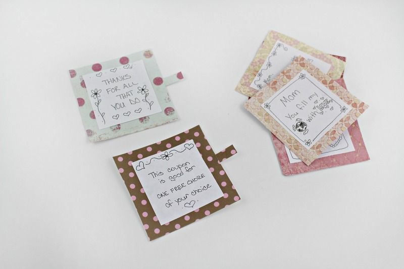 Make mom a beautiful and unique DIY Mother's Day card from the heart using supplies you already have in your house. Check out how to make!