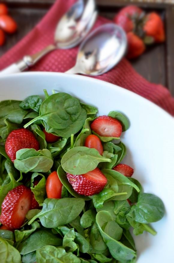 Refreshing Summer Strawberry Spinach Salad Recipe with Maple Syrup Dressing