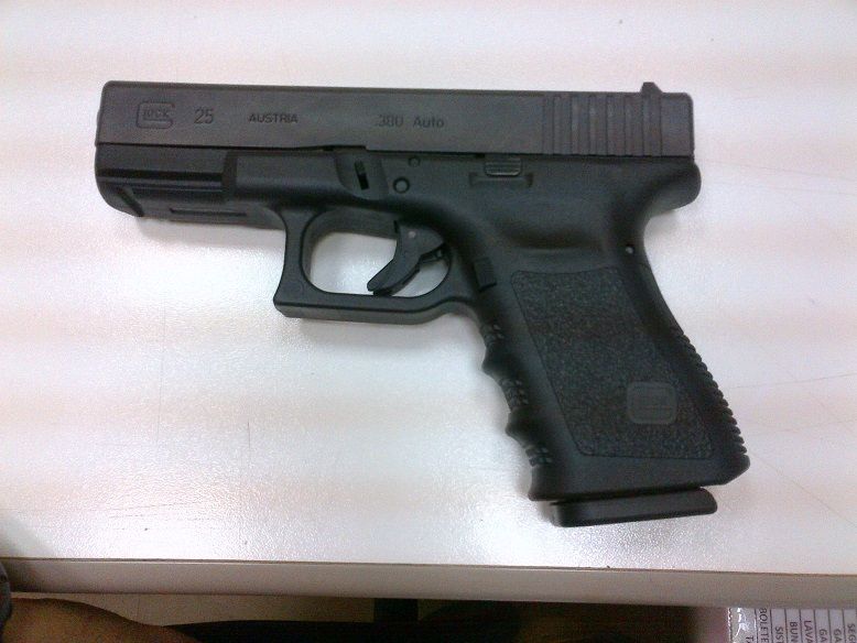 glock_zps67b9ad2c.jpg
