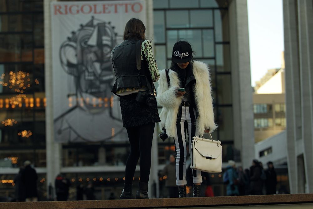 IMAGE: http://i1109.photobucket.com/albums/h433/shutter_dreams/1Div/2151a_zps04b0f075.jpg