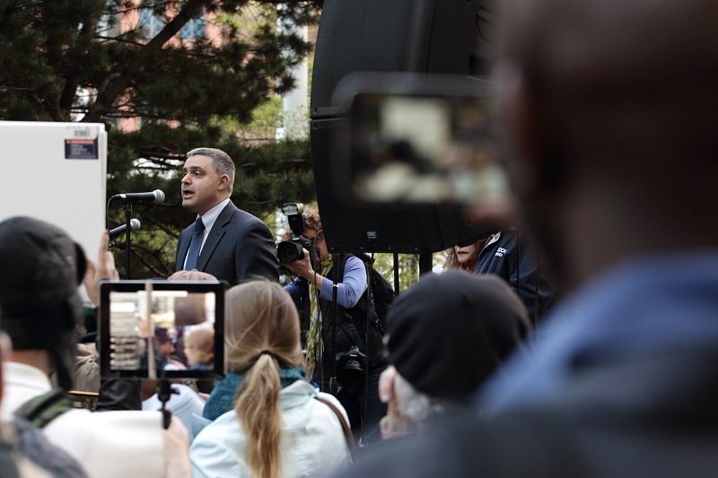 IMAGE: http://i1109.photobucket.com/albums/h433/shutter_dreams/1Div/MKO_9491_zps7c5bb69e.jpg