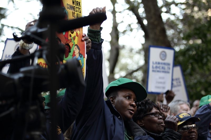 IMAGE: http://i1109.photobucket.com/albums/h433/shutter_dreams/1Div/MKO_9508_zps64ac6e91.jpg