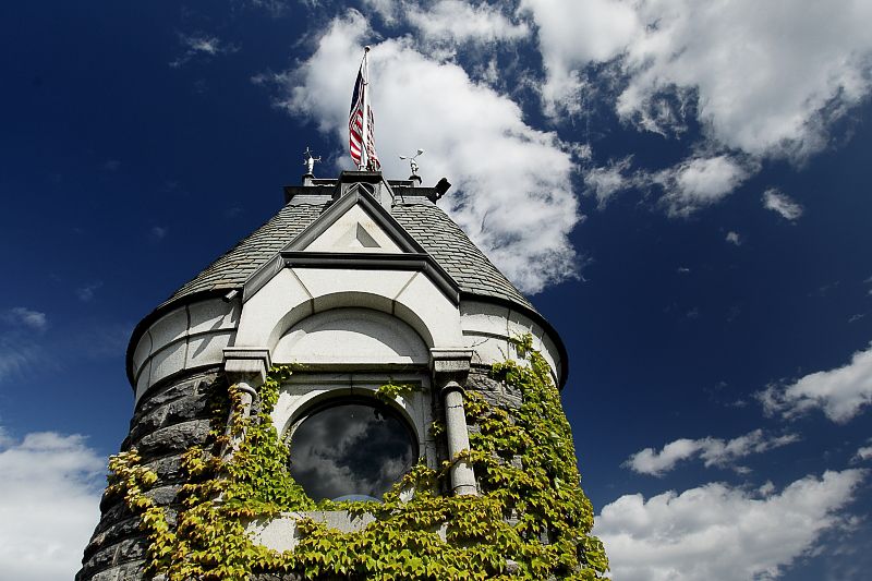 IMAGE: http://i1109.photobucket.com/albums/h433/shutter_dreams/1Div/MKO_9859b_zps210f8fff.jpg