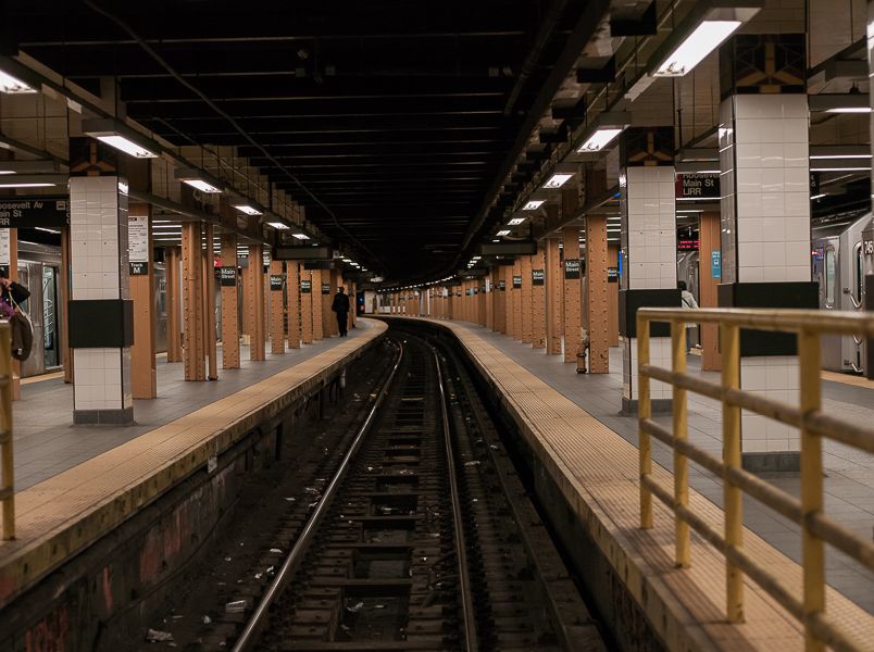 IMAGE: http://i1109.photobucket.com/albums/h433/shutter_dreams/500cm/CF329555-2_zpsv1bvyfru.jpg