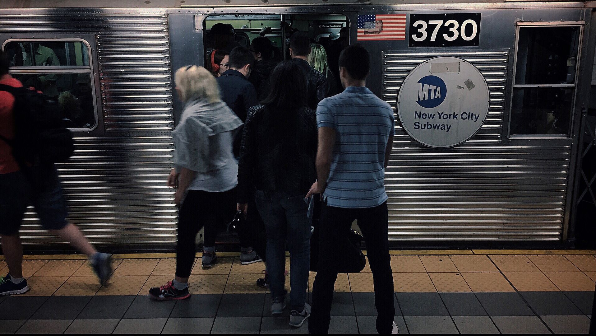 IMAGE: http://i1109.photobucket.com/albums/h433/shutter_dreams/misc/IMG_6322_zpszjfnphoz.jpg