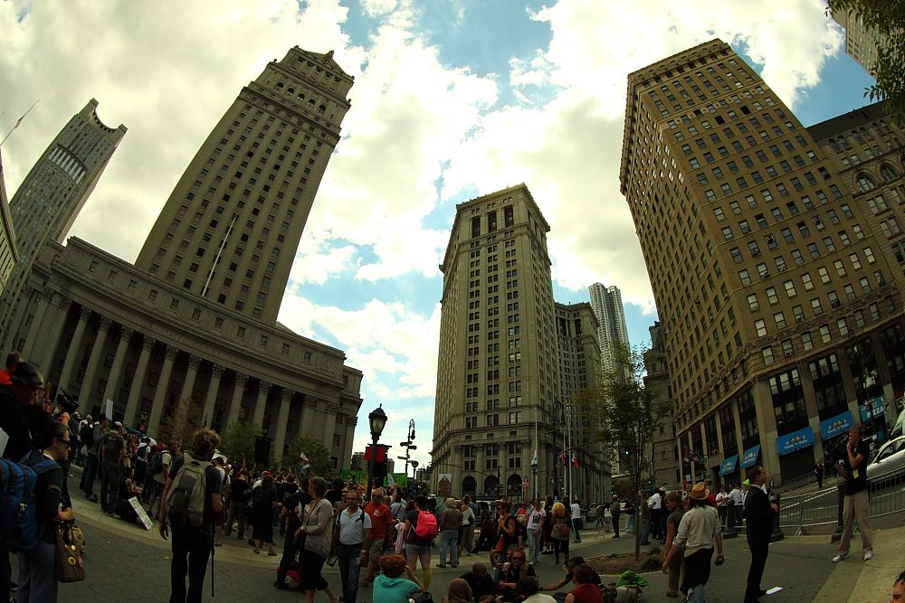 IMAGE: http://i1109.photobucket.com/albums/h433/shutter_dreams/museum/IMG_1884.jpg