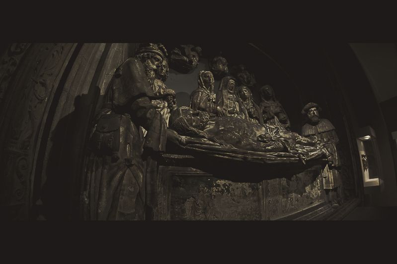 IMAGE: http://i1109.photobucket.com/albums/h433/shutter_dreams/museum/IMG_2411a.jpg