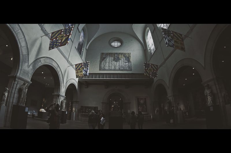 IMAGE: http://i1109.photobucket.com/albums/h433/shutter_dreams/museum/IMG_2425a.jpg