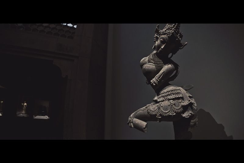 IMAGE: http://i1109.photobucket.com/albums/h433/shutter_dreams/museum/IMG_2453a.jpg