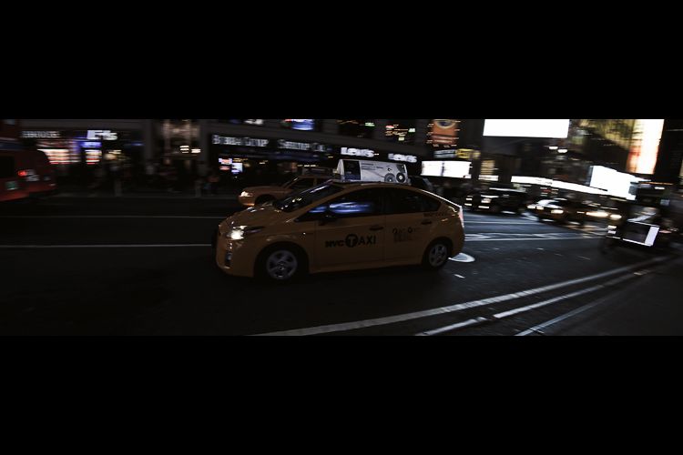 IMAGE: http://i1109.photobucket.com/albums/h433/shutter_dreams/museum/IMG_2529a.jpg