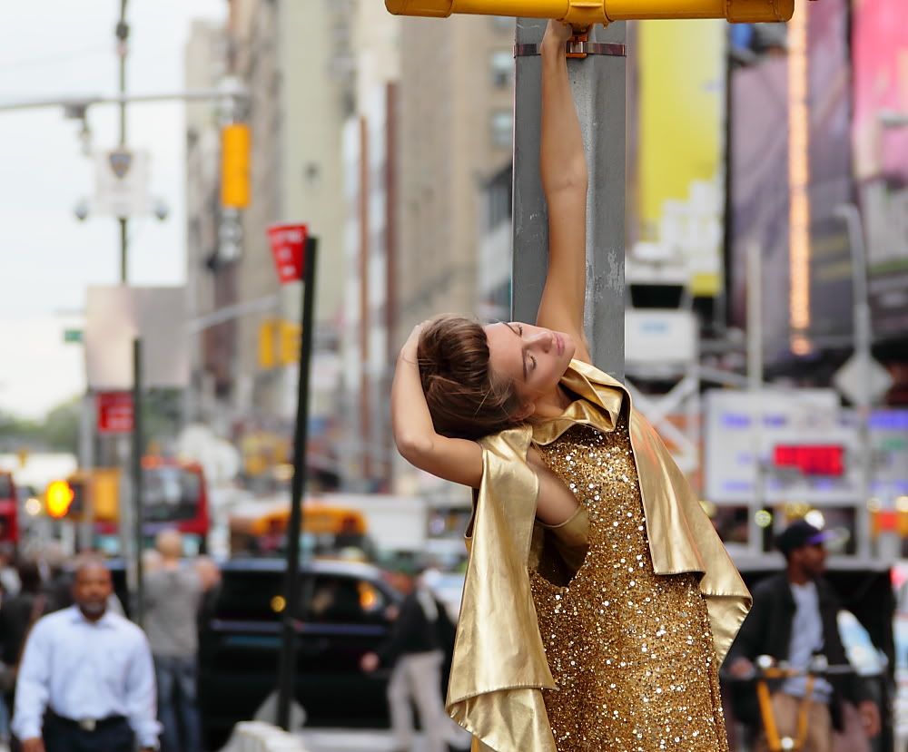 IMAGE: http://i1109.photobucket.com/albums/h433/shutter_dreams/museum/IMG_5763.jpg