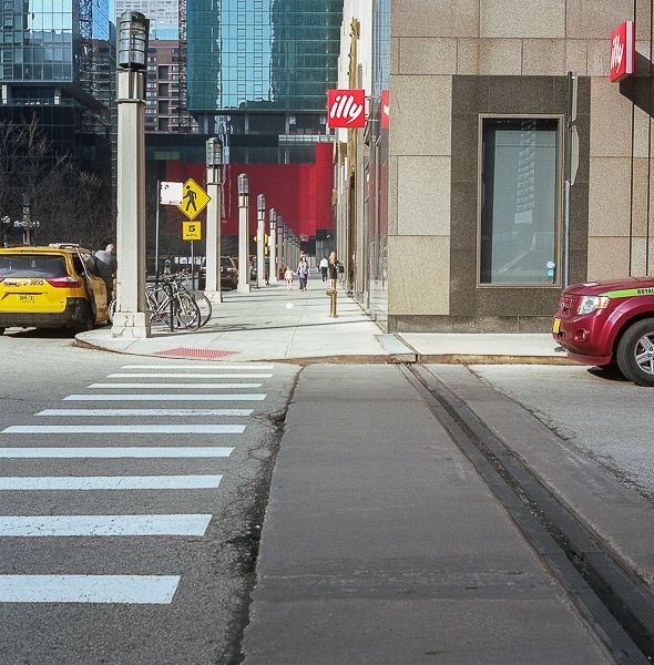 IMAGE: http://i1109.photobucket.com/albums/h433/shutter_dreams/rollei/img037a-6_zpsadx4qxfy.jpg