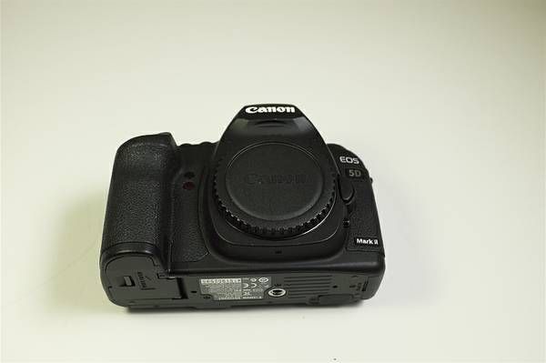 IMAGE: http://i1109.photobucket.com/albums/h433/shutter_dreams/x100s/2a_zps9bf416f5.jpg