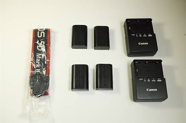 IMAGE: http://i1109.photobucket.com/albums/h433/shutter_dreams/x100s/7a_zps9af841e2.jpg