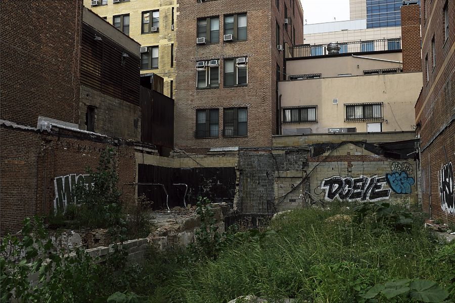 IMAGE: http://i1109.photobucket.com/albums/h433/shutter_dreams/x100s/DSCF2823_zps83a09da2.jpg