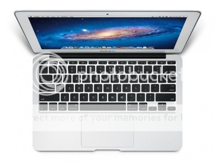 Apple MacBook Air MD712B